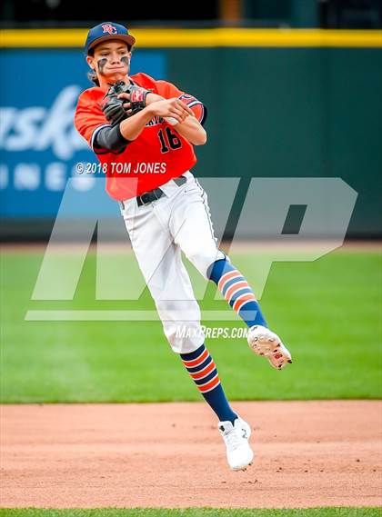 Thumbnail 2 in Auburn Mountainview vs. Eastside Catholic <B<Duplicate Gallery</B> photogallery.
