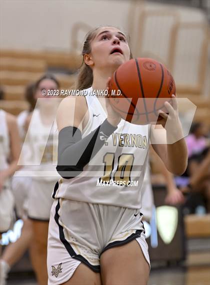 Thumbnail 1 in Lawrence North @ Mt Vernon (Scrimmage) photogallery.