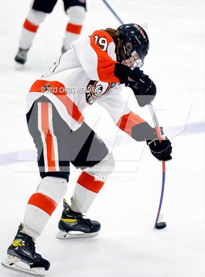 Thumbnail 3 in Escanaba vs. Houghton (MHSAA Division 3 Quarterfinal) photogallery.