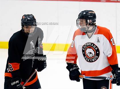 Thumbnail 3 in Escanaba vs. Houghton (MHSAA Division 3 Quarterfinal) photogallery.