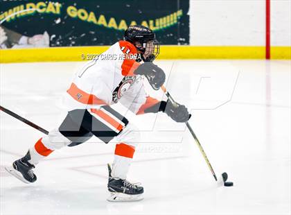 Thumbnail 3 in Escanaba vs. Houghton (MHSAA Division 3 Quarterfinal) photogallery.