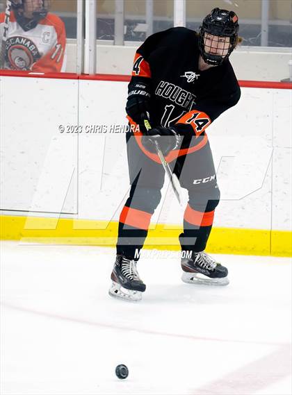Thumbnail 2 in Escanaba vs. Houghton (MHSAA Division 3 Quarterfinal) photogallery.