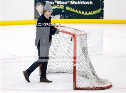Thumbnail 2 in Escanaba vs. Houghton (MHSAA Division 3 Quarterfinal) photogallery.