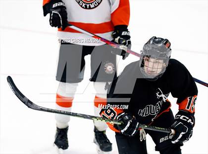 Thumbnail 2 in Escanaba vs. Houghton (MHSAA Division 3 Quarterfinal) photogallery.
