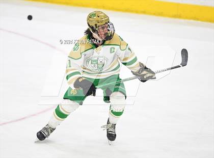 Thumbnail 1 in Simsbury vs. Notre Dame, WH (CIAC DI Semifinal) photogallery.
