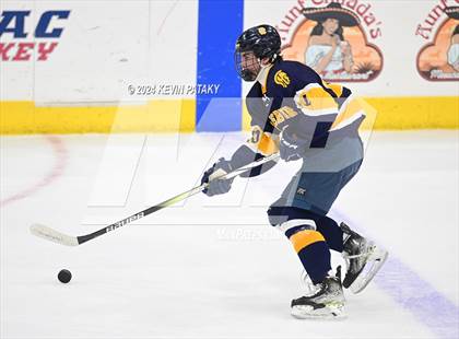 Thumbnail 3 in Simsbury vs. Notre Dame, WH (CIAC DI Semifinal) photogallery.