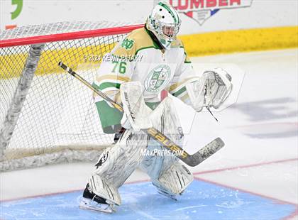Thumbnail 1 in Simsbury vs. Notre Dame, WH (CIAC DI Semifinal) photogallery.