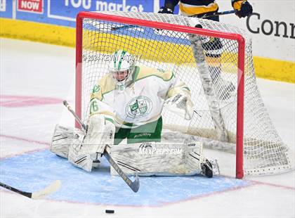 Thumbnail 3 in Simsbury vs. Notre Dame, WH (CIAC DI Semifinal) photogallery.