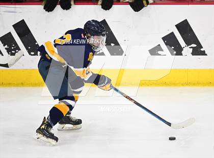 Thumbnail 3 in Simsbury vs. Notre Dame, WH (CIAC DI Semifinal) photogallery.