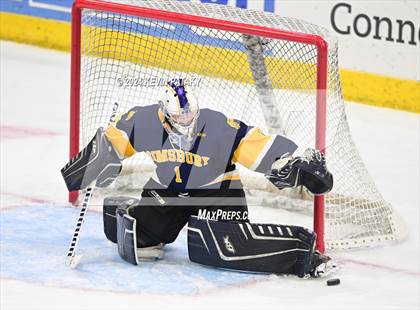 Thumbnail 1 in Simsbury vs. Notre Dame, WH (CIAC DI Semifinal) photogallery.