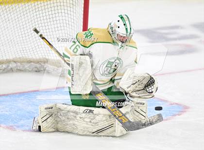 Thumbnail 2 in Simsbury vs. Notre Dame, WH (CIAC DI Semifinal) photogallery.