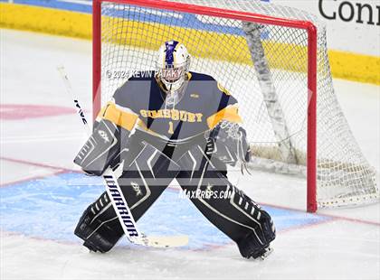 Thumbnail 1 in Simsbury vs. Notre Dame, WH (CIAC DI Semifinal) photogallery.