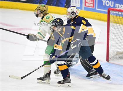 Thumbnail 3 in Simsbury vs. Notre Dame, WH (CIAC DI Semifinal) photogallery.