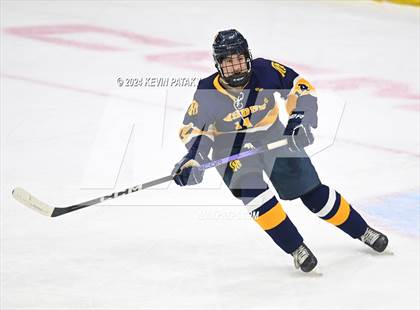 Thumbnail 2 in Simsbury vs. Notre Dame, WH (CIAC DI Semifinal) photogallery.