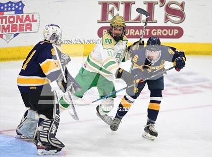 Thumbnail 2 in Simsbury vs. Notre Dame, WH (CIAC DI Semifinal) photogallery.