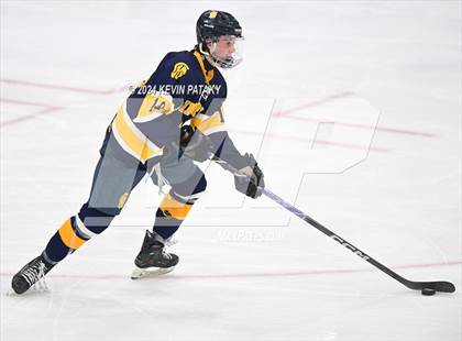 Thumbnail 2 in Simsbury vs. Notre Dame, WH (CIAC DI Semifinal) photogallery.