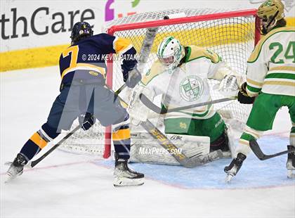 Thumbnail 1 in Simsbury vs. Notre Dame, WH (CIAC DI Semifinal) photogallery.