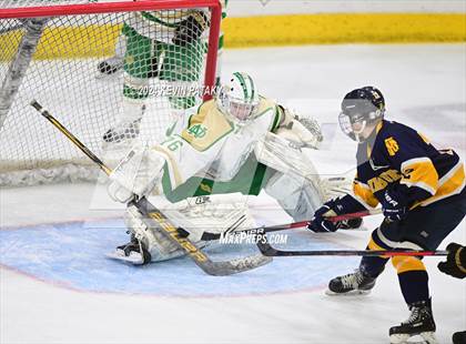 Thumbnail 3 in Simsbury vs. Notre Dame, WH (CIAC DI Semifinal) photogallery.