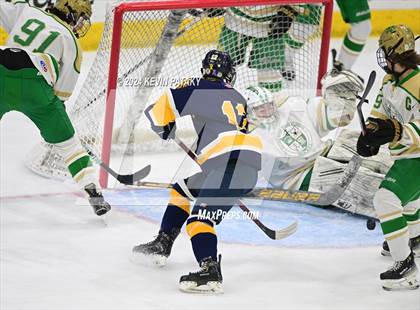 Thumbnail 3 in Simsbury vs. Notre Dame, WH (CIAC DI Semifinal) photogallery.