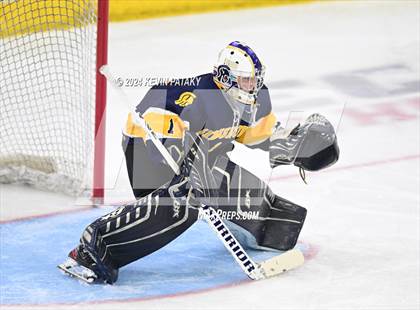 Thumbnail 3 in Simsbury vs. Notre Dame, WH (CIAC DI Semifinal) photogallery.