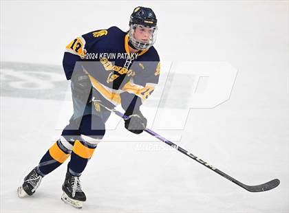 Thumbnail 1 in Simsbury vs. Notre Dame, WH (CIAC DI Semifinal) photogallery.