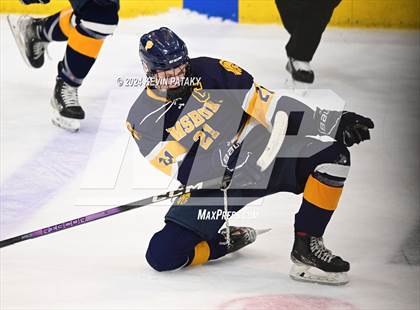 Thumbnail 3 in Simsbury vs. Notre Dame, WH (CIAC DI Semifinal) photogallery.