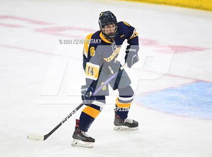 Thumbnail 1 in Simsbury vs. Notre Dame, WH (CIAC DI Semifinal) photogallery.