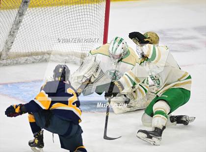Thumbnail 3 in Simsbury vs. Notre Dame, WH (CIAC DI Semifinal) photogallery.