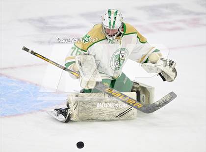 Thumbnail 2 in Simsbury vs. Notre Dame, WH (CIAC DI Semifinal) photogallery.