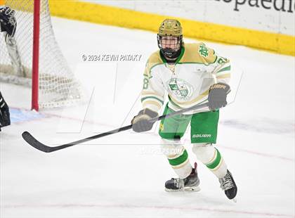 Thumbnail 1 in Simsbury vs. Notre Dame, WH (CIAC DI Semifinal) photogallery.
