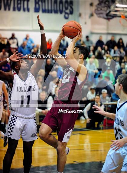 Thumbnail 1 in Hewlett vs. North Shore (Section VIII Playoff Play-In Round) photogallery.