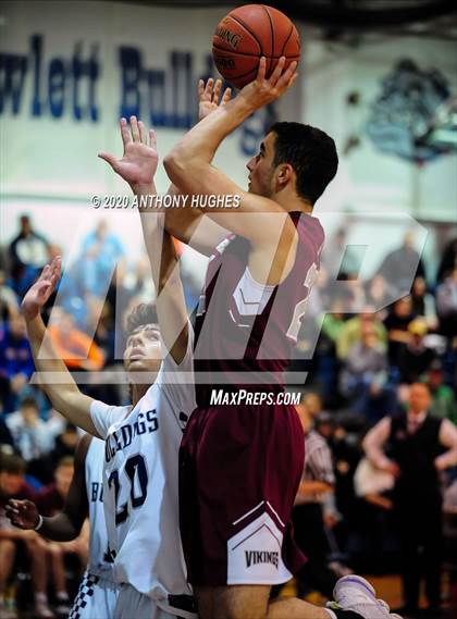 Thumbnail 2 in Hewlett vs. North Shore (Section VIII Playoff Play-In Round) photogallery.