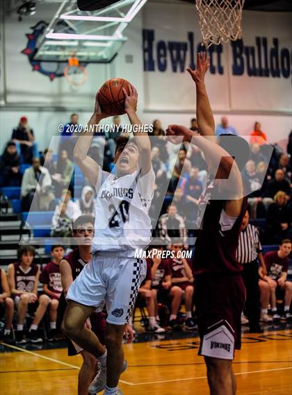 Thumbnail 2 in Hewlett vs. North Shore (Section VIII Playoff Play-In Round) photogallery.