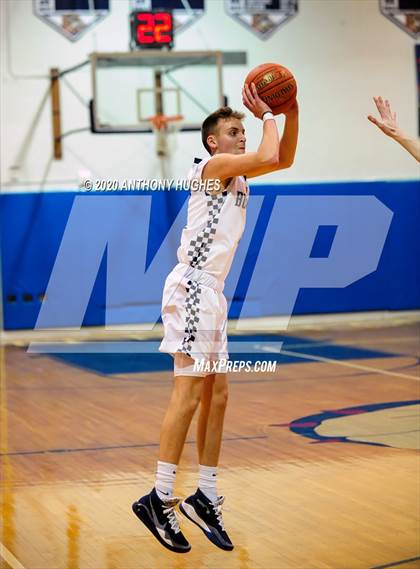 Thumbnail 2 in Hewlett vs. North Shore (Section VIII Playoff Play-In Round) photogallery.