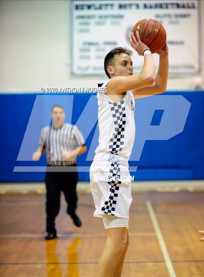 Thumbnail 3 in Hewlett vs. North Shore (Section VIII Playoff Play-In Round) photogallery.