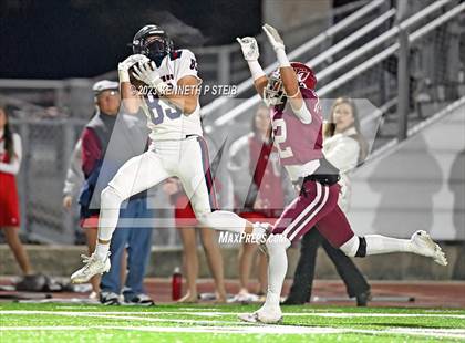 Thumbnail 3 in Teurlings Catholic @ E.D. White (LHSAA DII Select Quarter Final) photogallery.