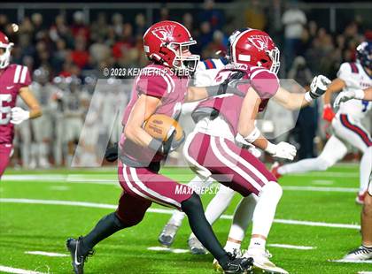 Thumbnail 2 in Teurlings Catholic @ E.D. White (LHSAA DII Select Quarter Final) photogallery.