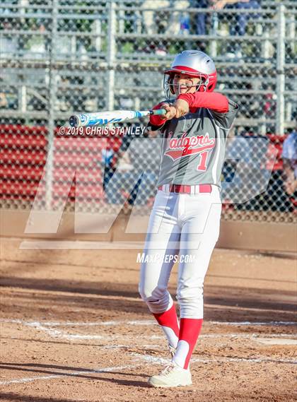 Thumbnail 2 in Pinnacle vs. Tucson High Magnet School photogallery.