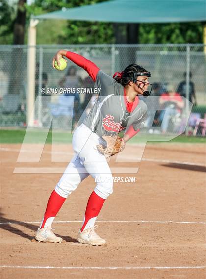 Thumbnail 2 in Pinnacle vs. Tucson High Magnet School photogallery.