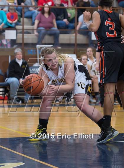 Thumbnail 3 in Clarion Area vs Venango Catholic (PIAA D9 A Championship) photogallery.