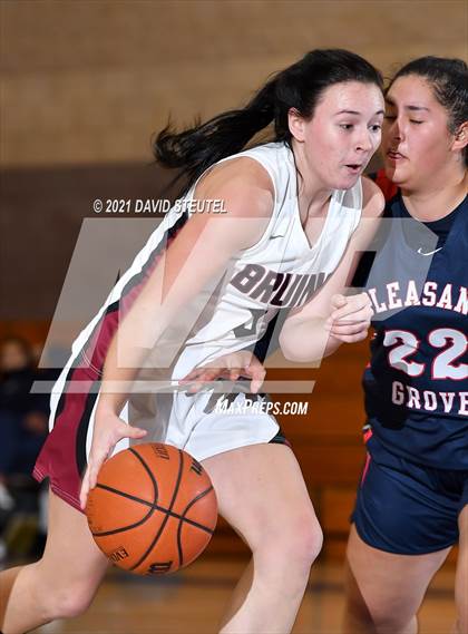 Thumbnail 2 in Pleasant Grove vs. Bear River (Chavez Classic) photogallery.