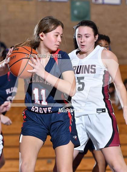 Thumbnail 1 in Pleasant Grove vs. Bear River (Chavez Classic) photogallery.