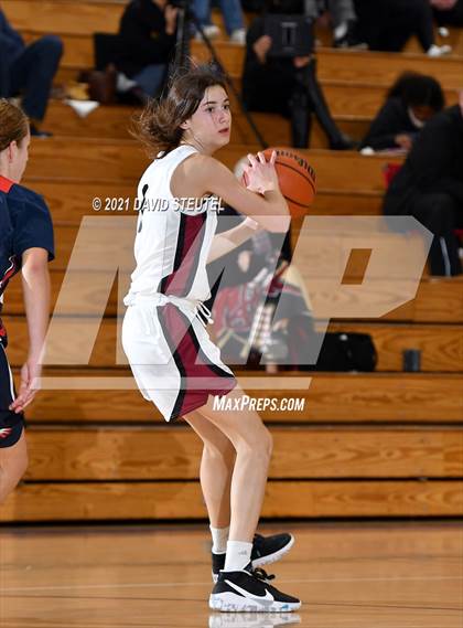 Thumbnail 3 in Pleasant Grove vs. Bear River (Chavez Classic) photogallery.
