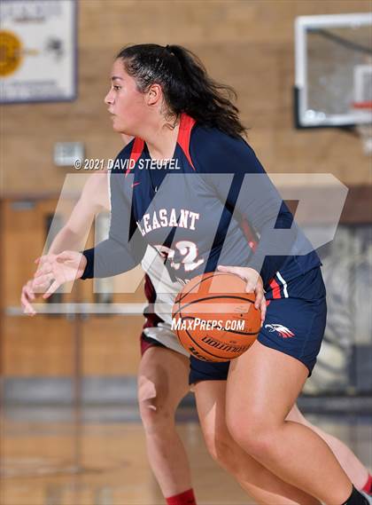 Thumbnail 2 in Pleasant Grove vs. Bear River (Chavez Classic) photogallery.