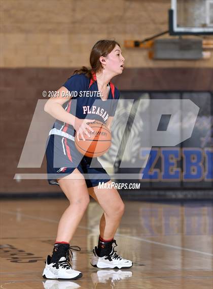 Thumbnail 1 in Pleasant Grove vs. Bear River (Chavez Classic) photogallery.
