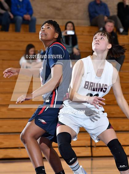 Thumbnail 1 in Pleasant Grove vs. Bear River (Chavez Classic) photogallery.