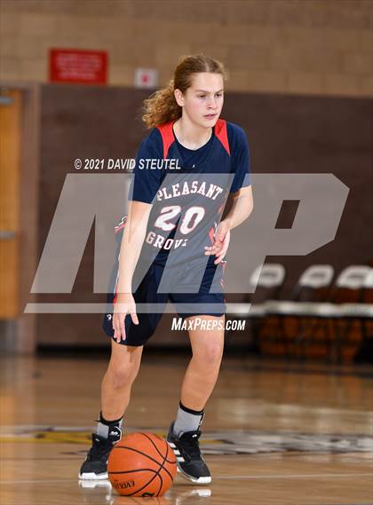 Thumbnail 1 in Pleasant Grove vs. Bear River (Chavez Classic) photogallery.