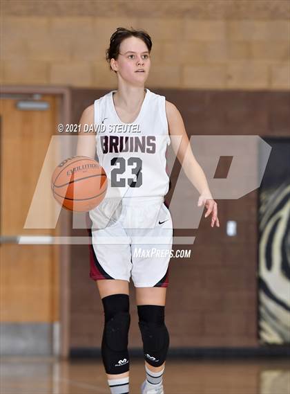 Thumbnail 3 in Pleasant Grove vs. Bear River (Chavez Classic) photogallery.