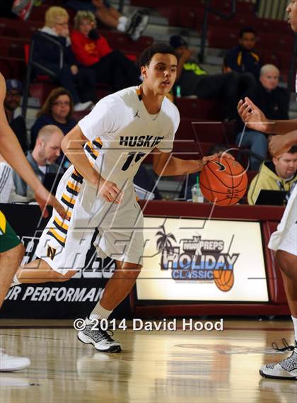 Thumbnail 3 in JW North vs. Edison (MaxPreps Holiday Classic) photogallery.