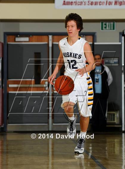 Thumbnail 2 in JW North vs. Edison (MaxPreps Holiday Classic) photogallery.